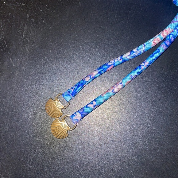 Hi! I am selling a kulani kinis bathing suit. This is in a size medium! - Picture 3 of 3